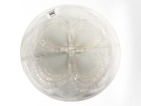 A Rene Lalique 'Coquilles' plate, diameter 27 cm.