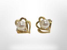 A pair of 18ct yellow gold diamond and pearl earrings. CONDITION REPORT: 4g.