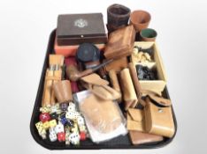 A group of collectables including boxwood chess set, pipes, leather pouches, pens, dice, etc.