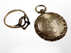 A 9ct gold ring mount, and a 19th-century memorial locket, locket 25mm diameter.