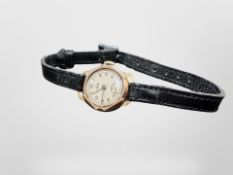 A lady's vintage 9ct Avia wristwatch.
