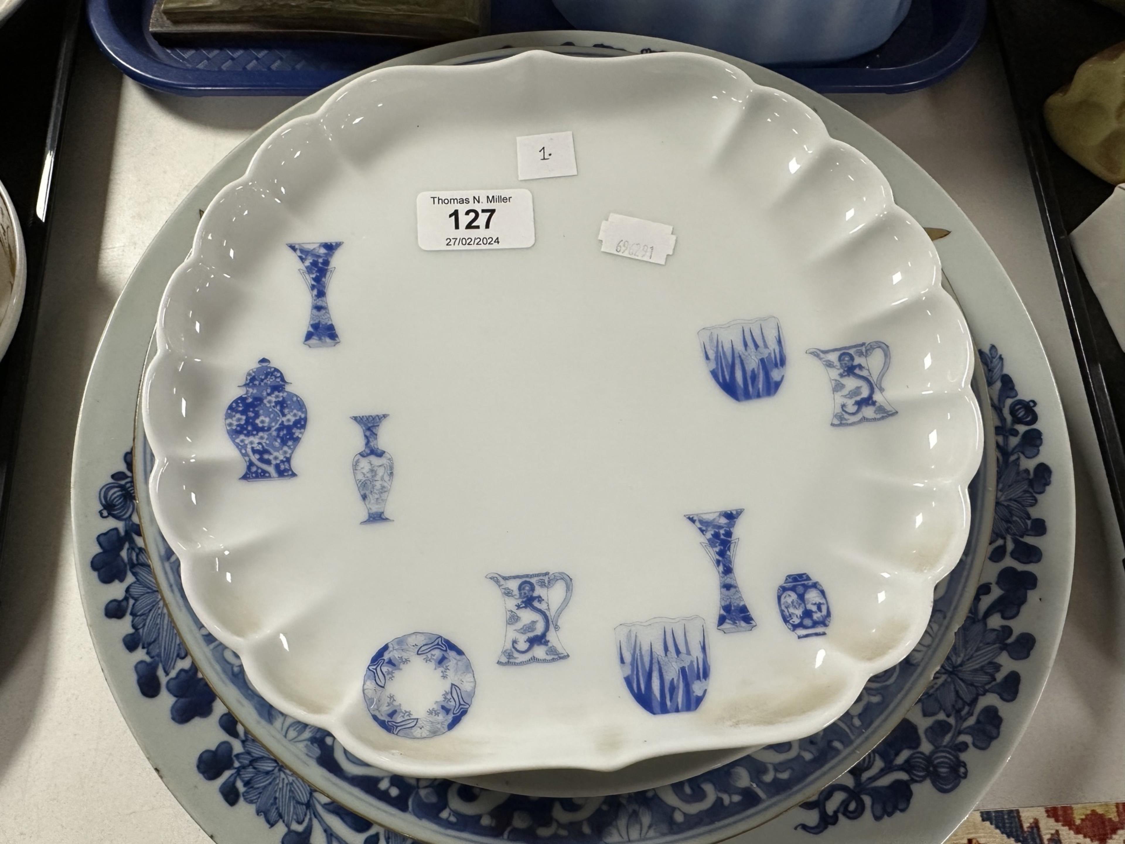 A group of 20th-century Chinese export blue and white porcelain plates, largest 34cm diameter. - Image 2 of 20