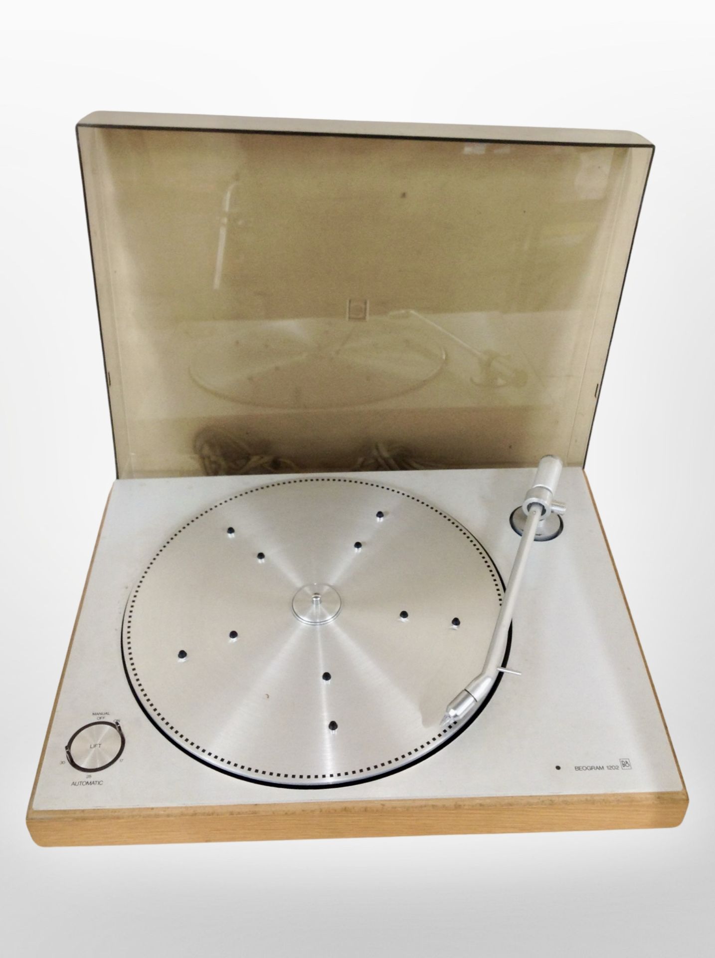 A Bang and Olufsen BeoGram 1202 turntable (continental plug).