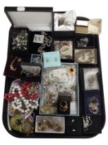 A quantity of silver and costume jewellery, pendants, bracelets, earrings, necklaces, etc.