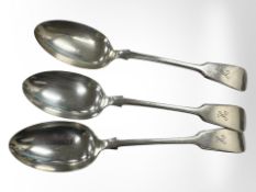 Three Victorian silver table spoons, John Round & Son Ltd, Sheffield 1899, length 21.5cm.