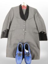 A 1950s Teddy Boy two-piece suit, together with a pair of blue suede shoes, size 9.