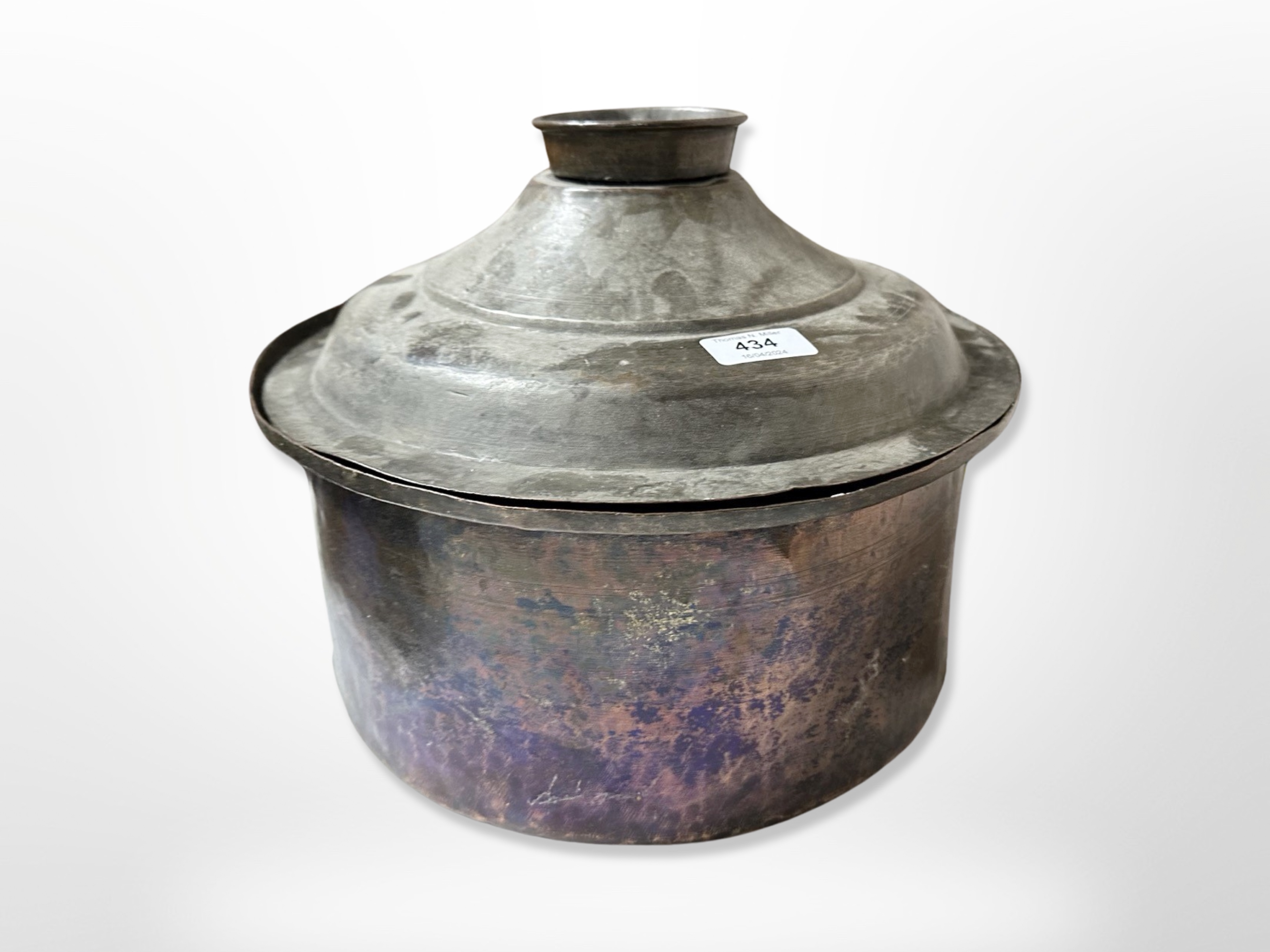 A 19th century copper cooking dish with cover,