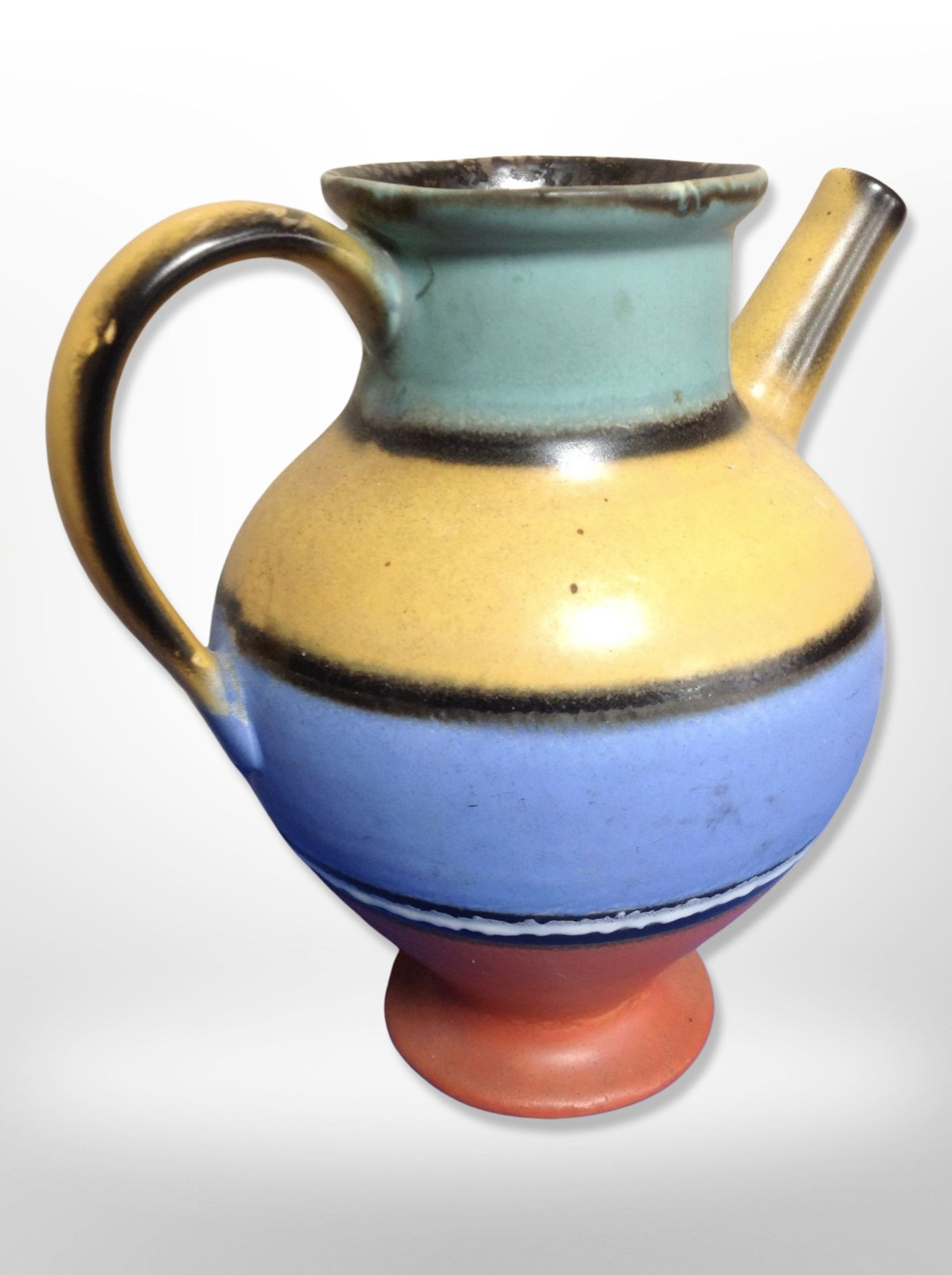 A Czechoslovakian Art Deco jug,