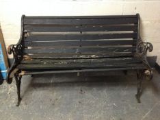 A cast iron framed garden bench (Af),