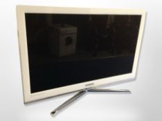 A Samsung 32 inch LCD TV with lead only CONDITION REPORT: Continental plug