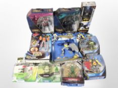 10 Mattel, Spin Master and other figurines including League of Legends, Batman, etc., boxed.