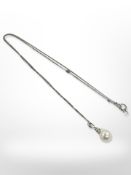 A 9ct white gold necklace with pearl pendant