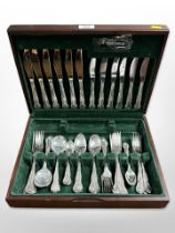 A canteen of Walker & Hall EPNS cutlery