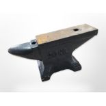 A 20kg anvil, length 35cm.