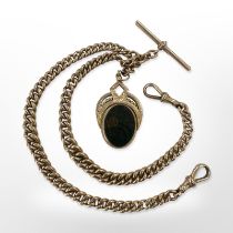 A 9ct yellow gold graduated Albert chain with T-bar and bloodstone fob, length 40 cm.