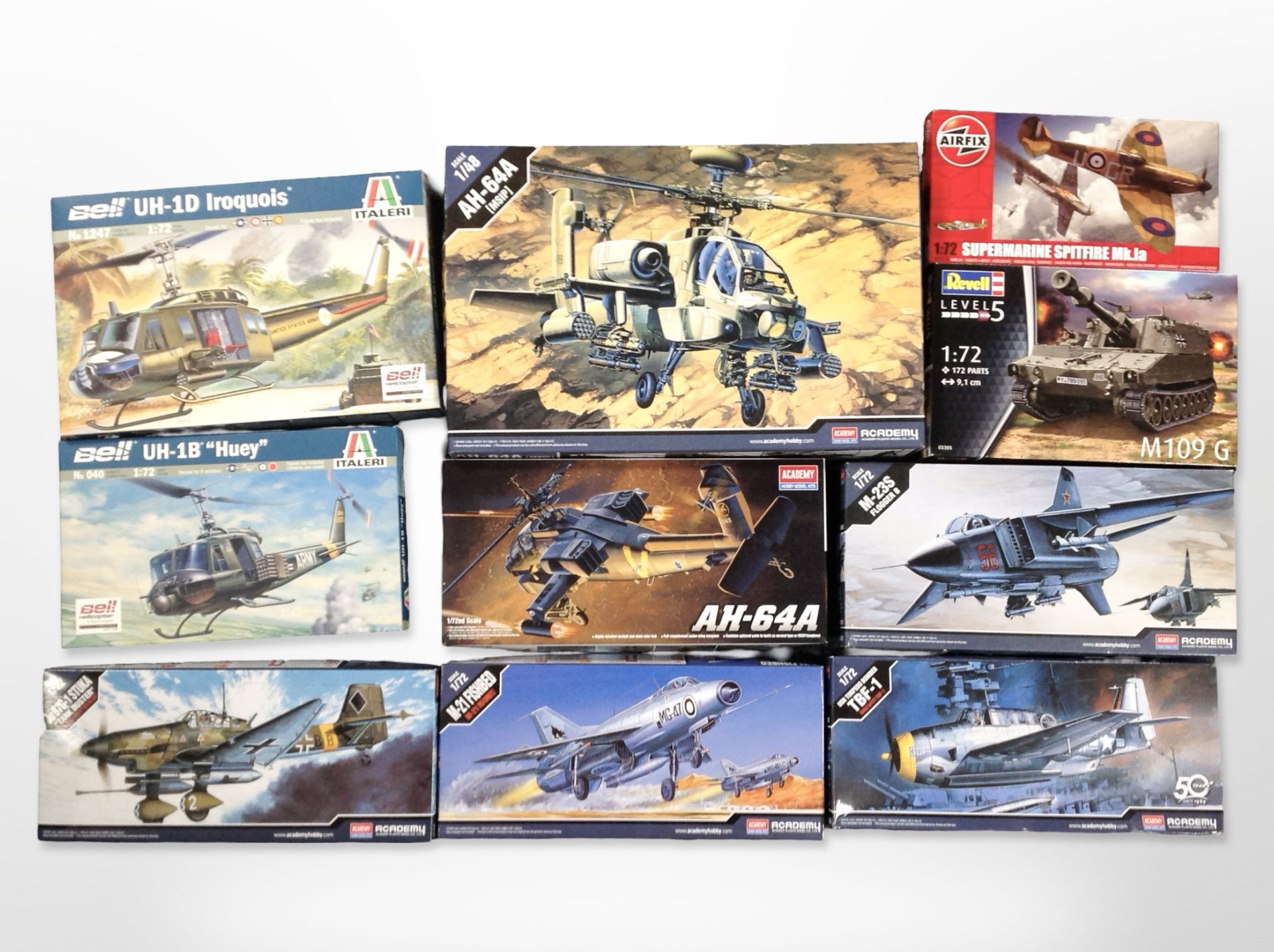 Ten Revell, Air Fix and other aircraft scale modelling kits, Star Wars X Wing fighter model,