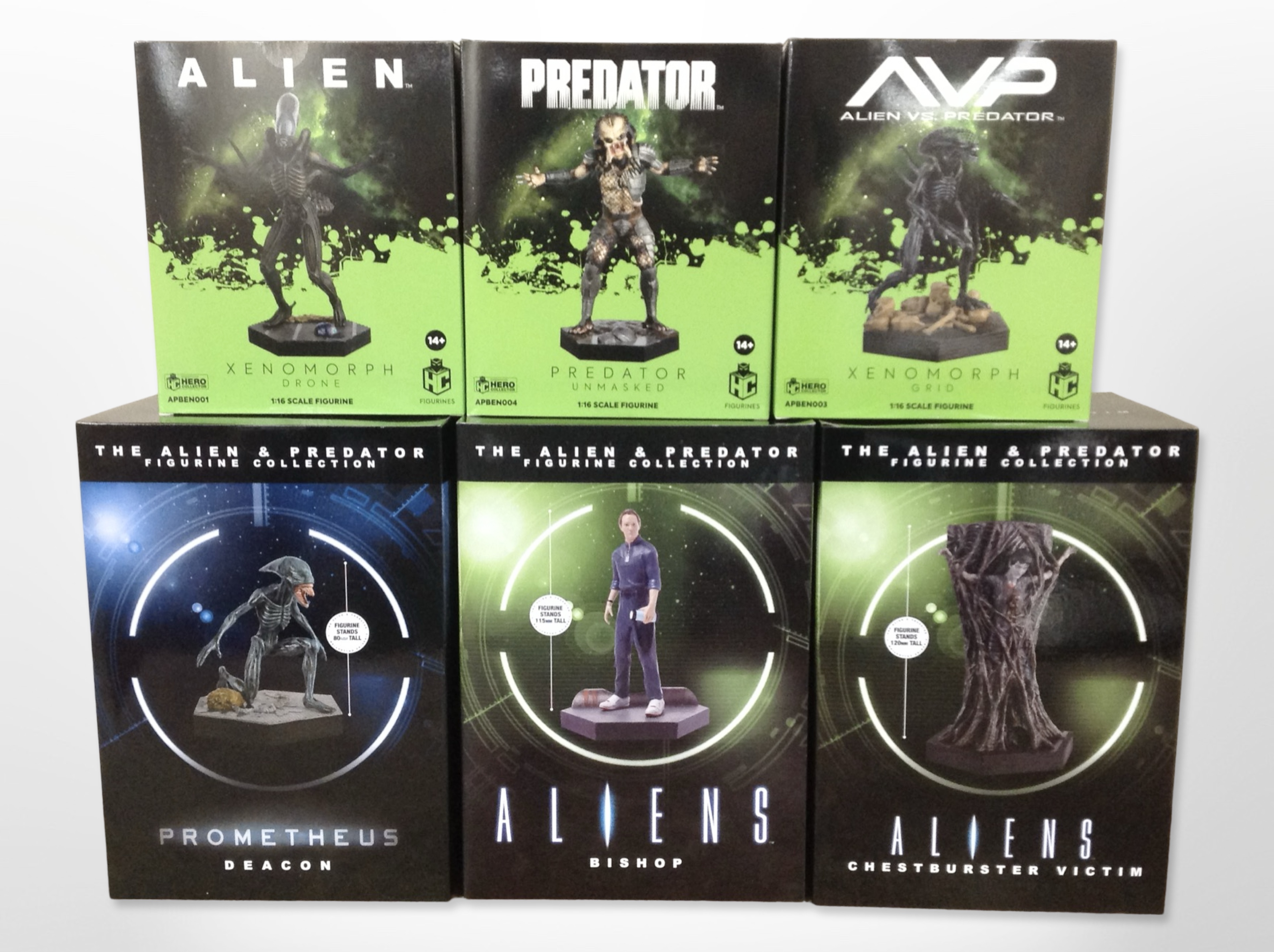 Six Eagle Moss Hero Collector Alien Franchise figurines,