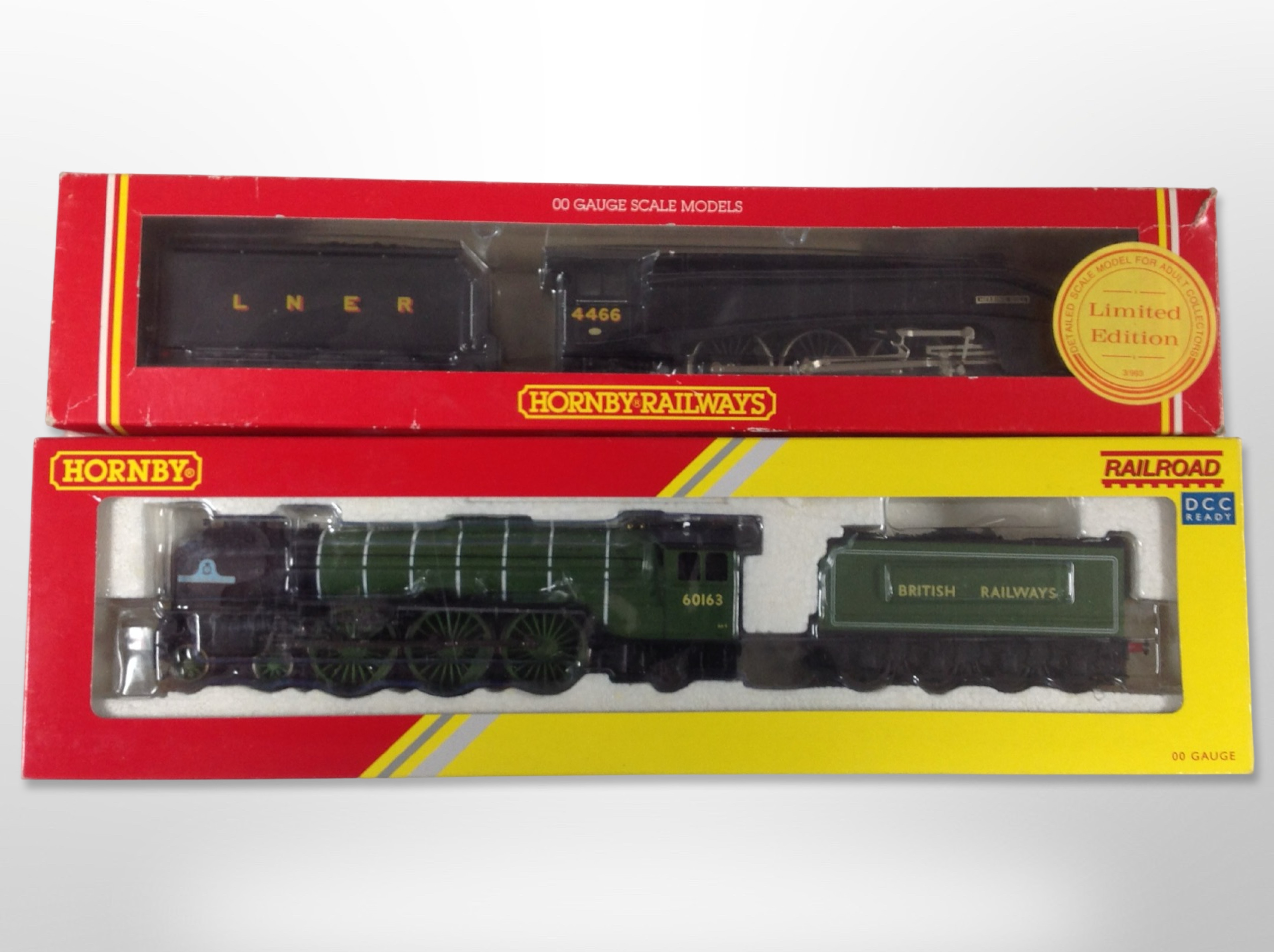 A Hornby R099 LNER 4-6-2 loco class A4 Hering Gull and further Hornby R3060 Tornado BR class A1,