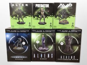 Six Eagle Moss Hero Collector Alien Franchise figurines,