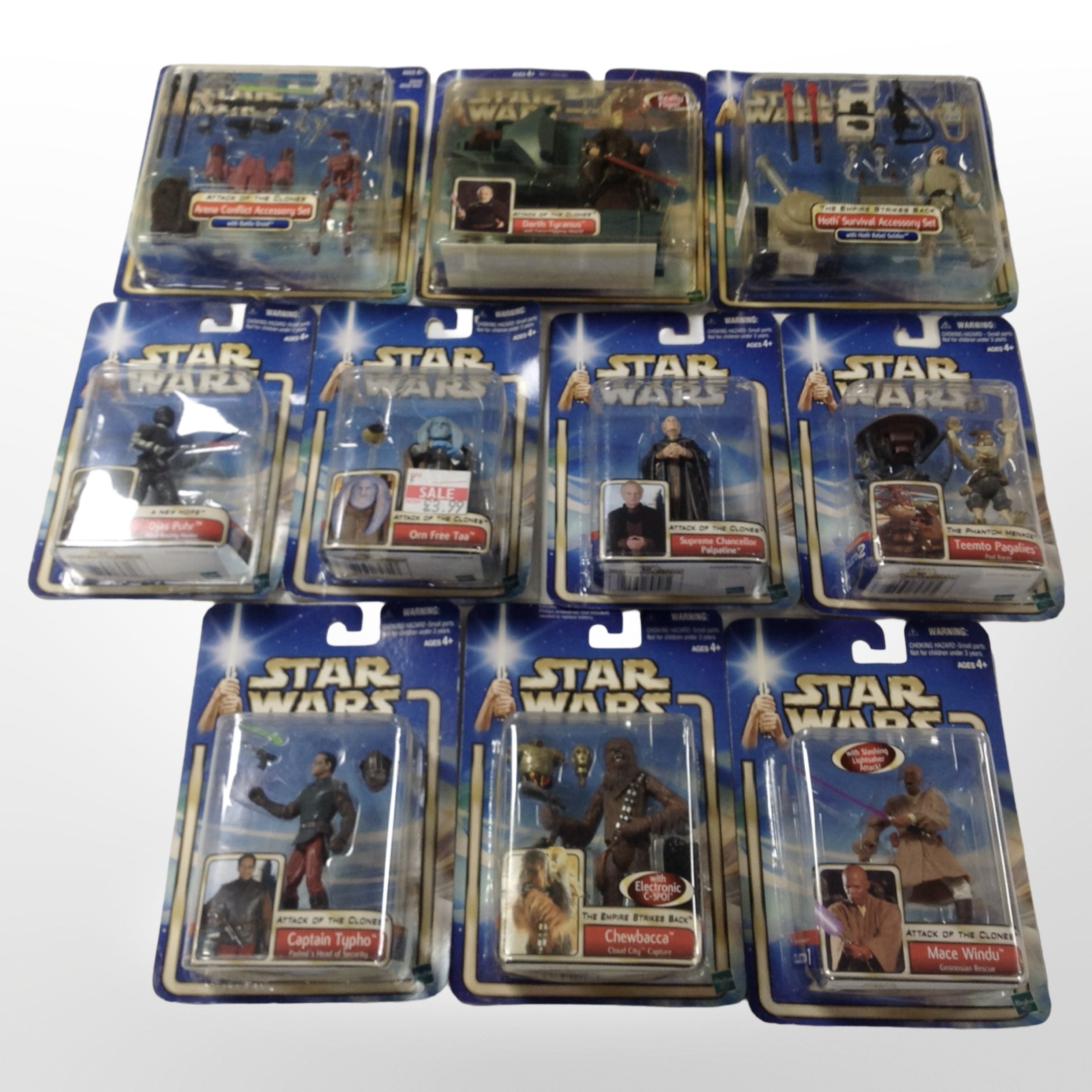10 Hasbro Star Wars figurines, boxed.