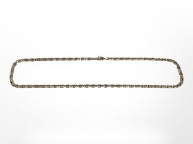 A 9ct gold flat link chain, length 53cm CONDITION REPORT: 15.