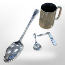 A modern silver shell caddy spoon, a silver and mother of pearl fruit knife,
