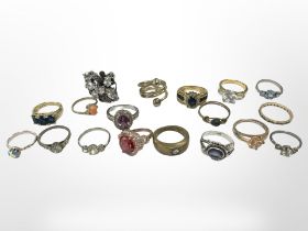 Eighteen various dress rings including gold plated silver rings etc (18)