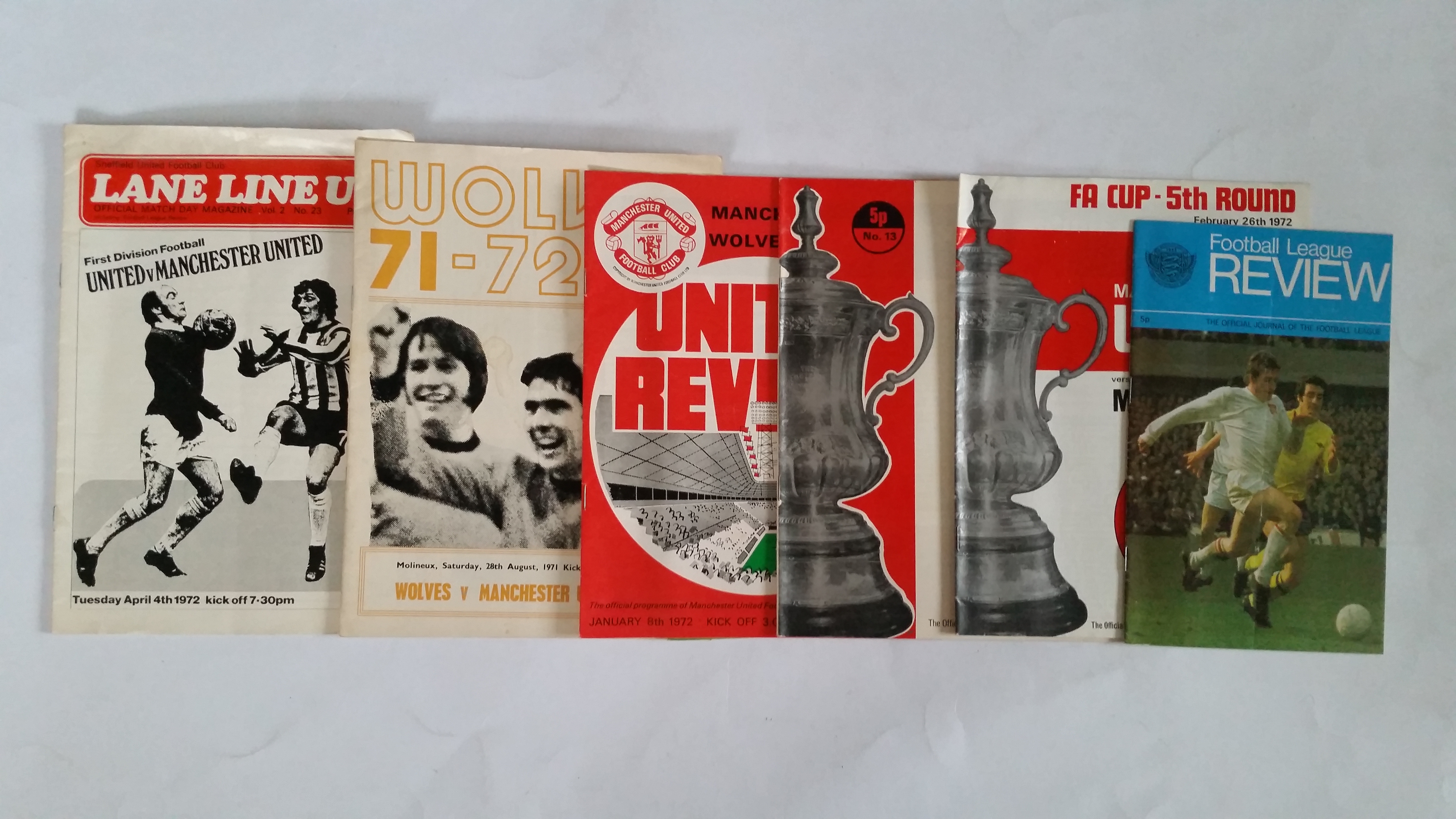 FOOTBALL, Manchester United home programmes, 1971/72 season, near complete season, only missing - Image 2 of 3