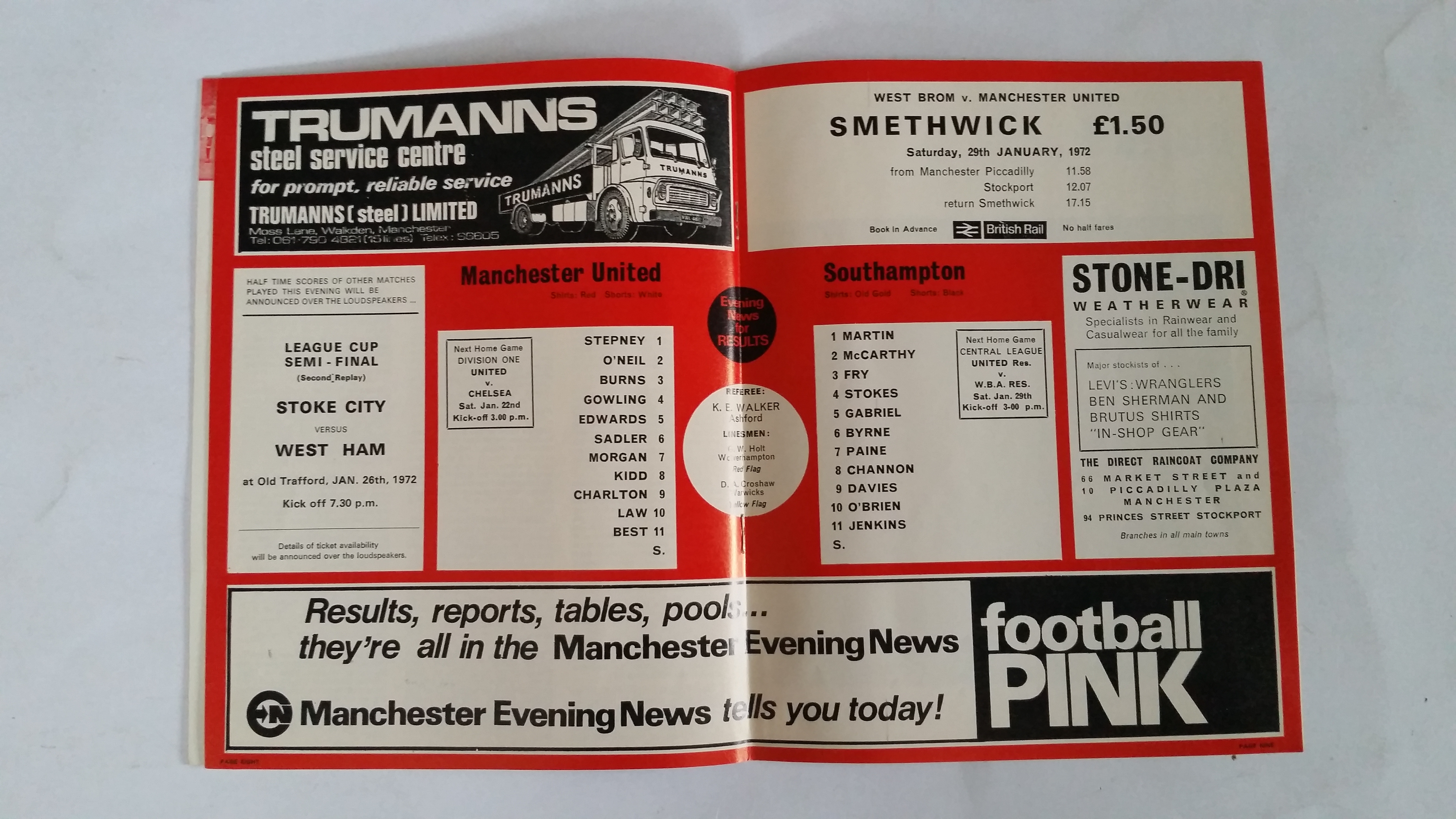 FOOTBALL, Manchester United home programmes, 1971/72 season, near complete season, only missing - Image 3 of 3