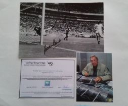 FOOTBALL, Gordon Banks signed b/w photo, shows him making 'the Pele save', signed in black ink, sold