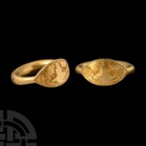 Late Roman Gold Ring with Facing Birds