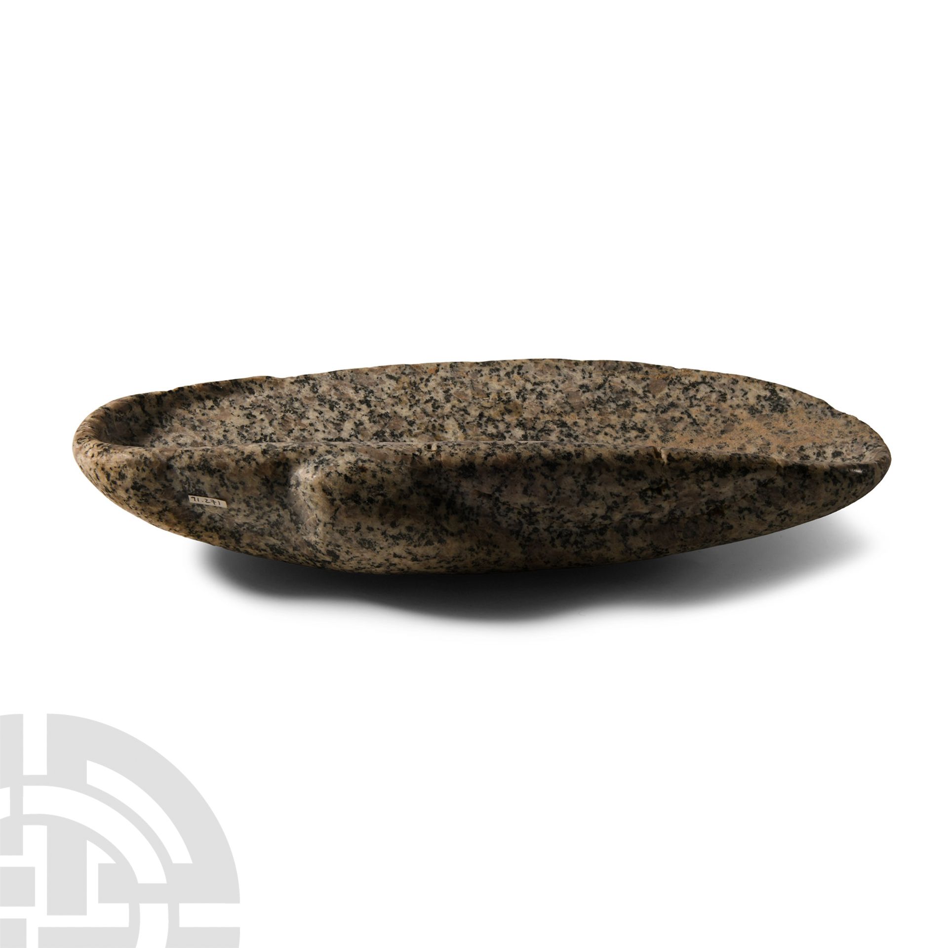 Egyptian Diorite Shell-Shaped Bowl - Bild 2 aus 3