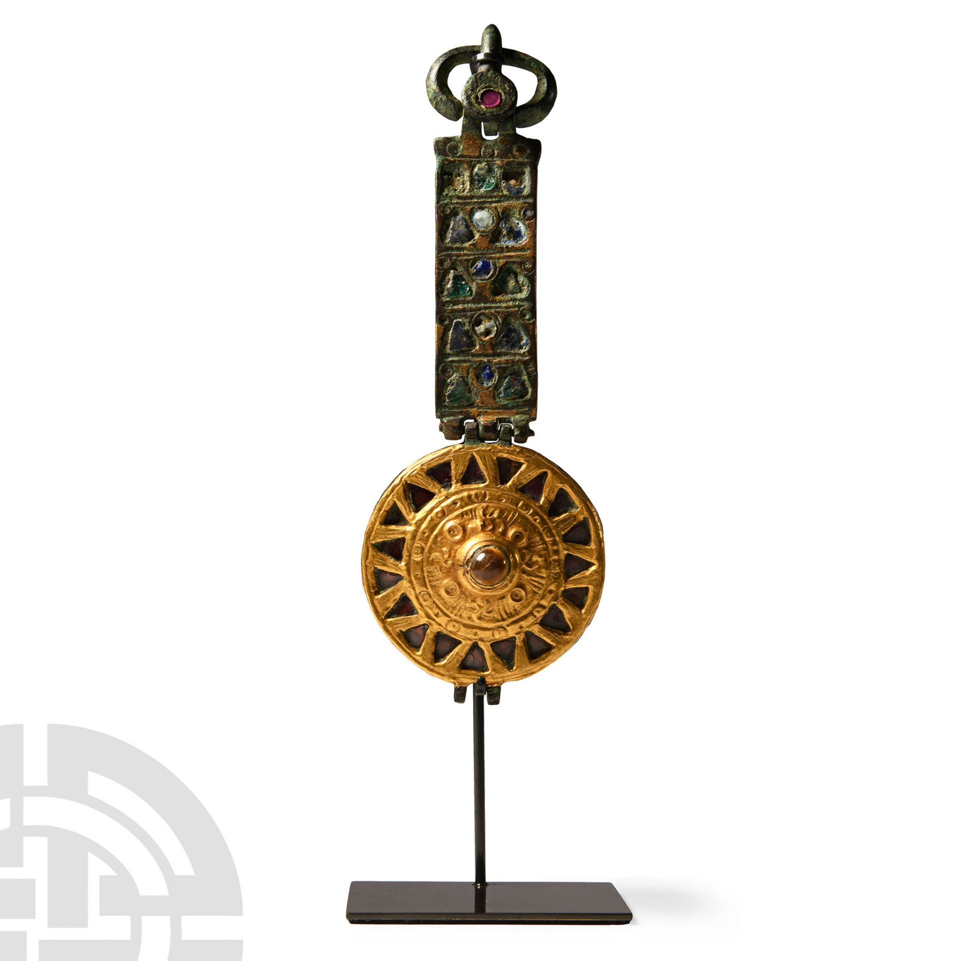 Merovingian Bronze Harness Buckle with Gold and Garnet Inlays - Bild 2 aus 2