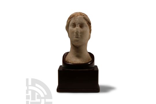 Egyptian Marble Head of a Queen - Bild 2 aus 2