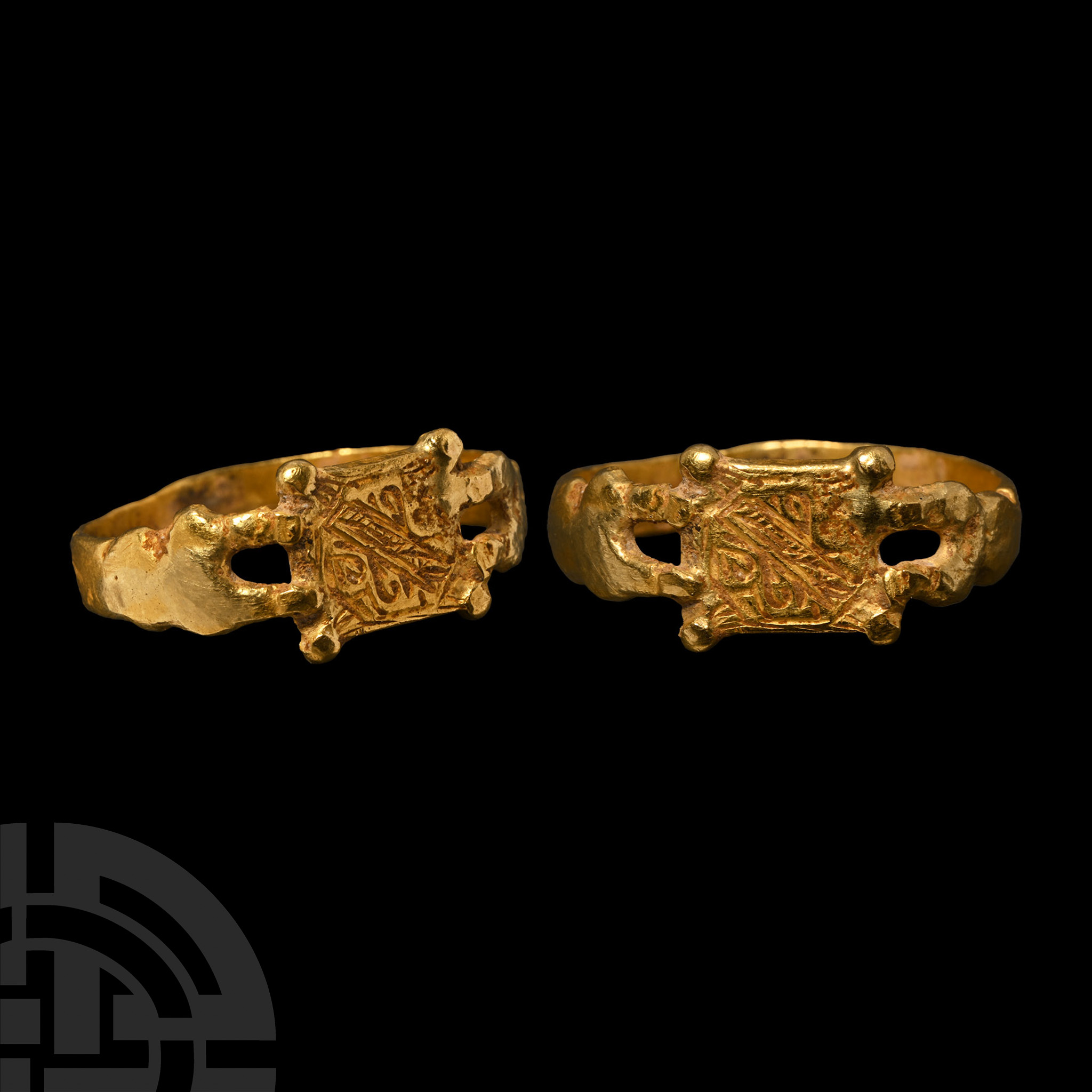 Byzantine Gold Ring with Foliate Motifs