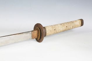 A Second World War period Japanese katana with typical curved single-edged blade, blade length 66cm,