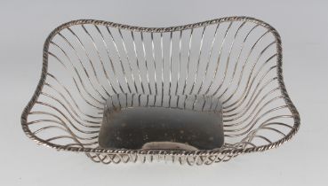 A mid-20th century Italian .800 silver rectangular bread basket with wirework sides and gadrooned