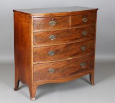 A Regency mahogany bowfront chest of oak-lined drawers, height 104cm, width 103cm, depth 50cm.