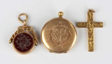 A gold pendant cross with engraved decoration, detailed ‘9c’, weight 1.4g, length 4.2cm, an 18ct