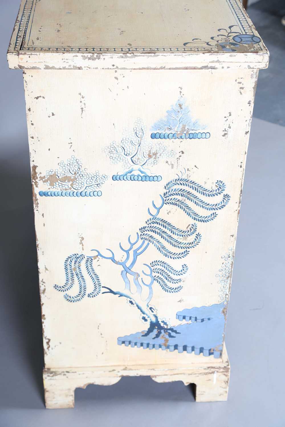 A Victorian pine chest of drawers, painted to imitate the blue and white Willow pattern, height - Image 11 of 13