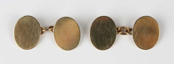 A pair of Edwardian 18ct gold oval cufflinks, Chester 1909, weight 10.3g, dimensions of each front