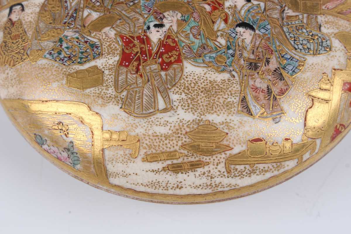 A Japanese Satsuma earthenware kogo box and cover, Meiji period, of flattened circular form, the top - Image 4 of 13