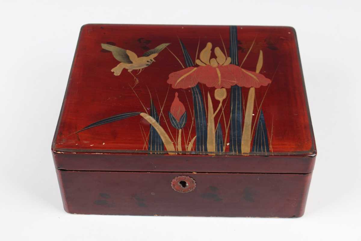 A Chinese red lacquer three-tier box with overhead handle, late 19th/early 20th century, decorated - Image 22 of 46