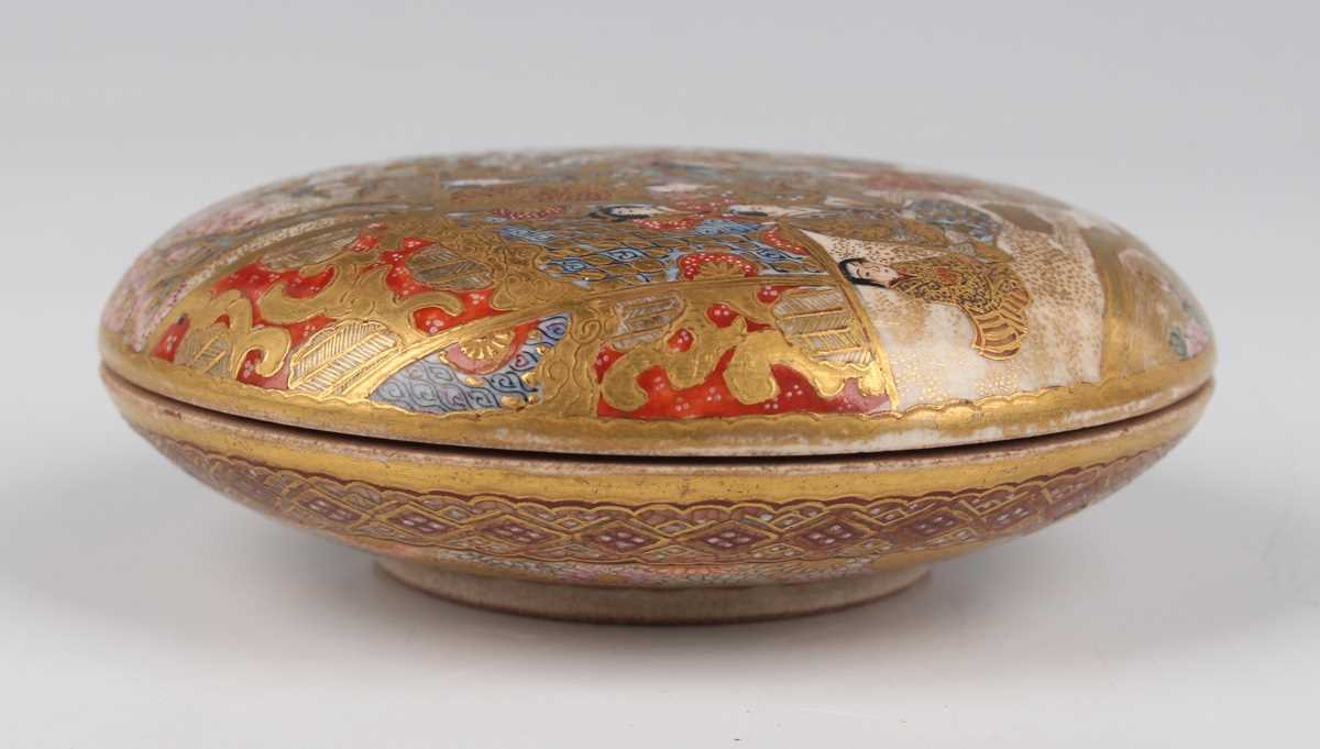 A Japanese Satsuma earthenware kogo box and cover, Meiji period, of flattened circular form, the top - Image 8 of 13