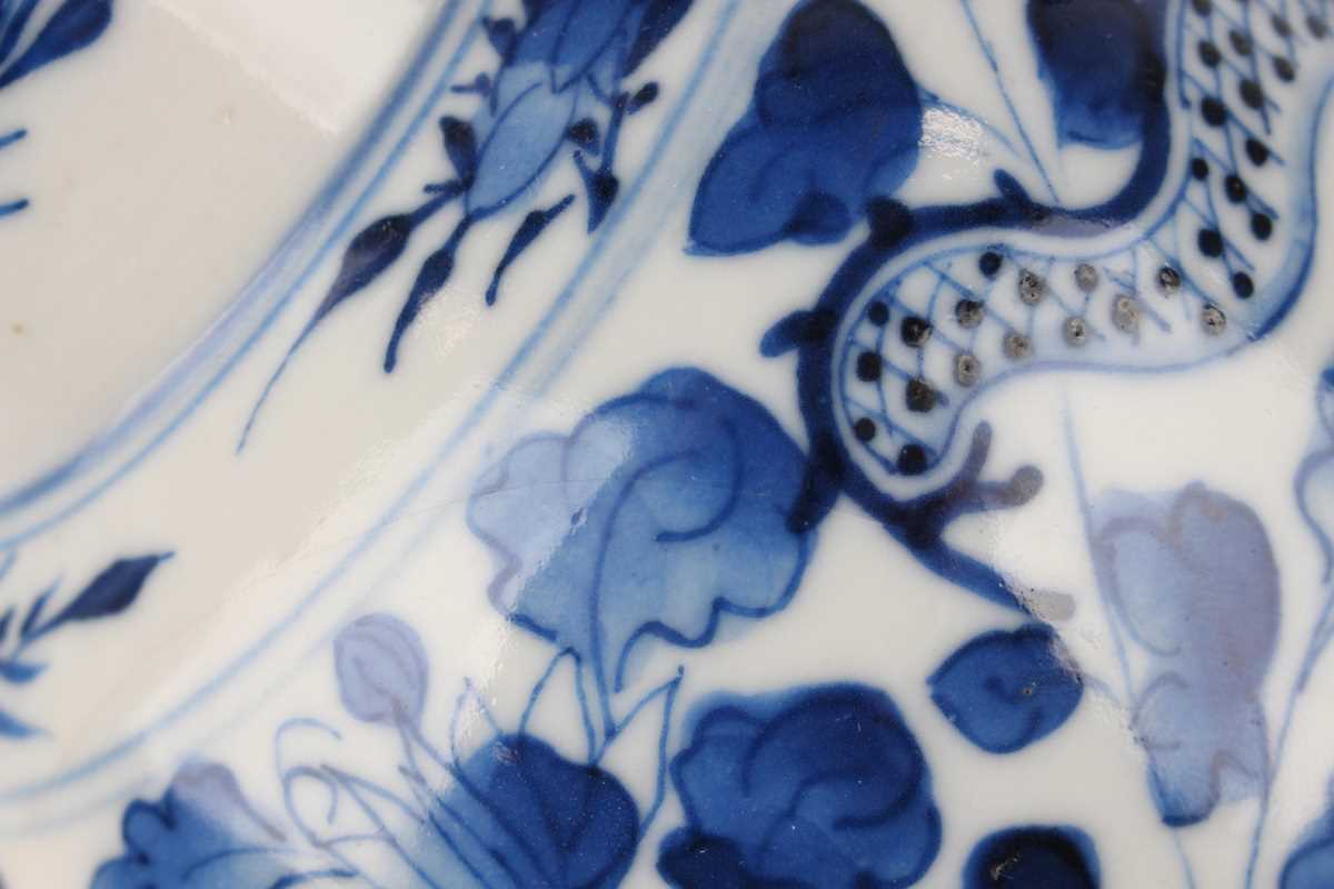 A group of six Chinese blue and white porcelain vases and covers, late 19th century, each of - Image 75 of 75