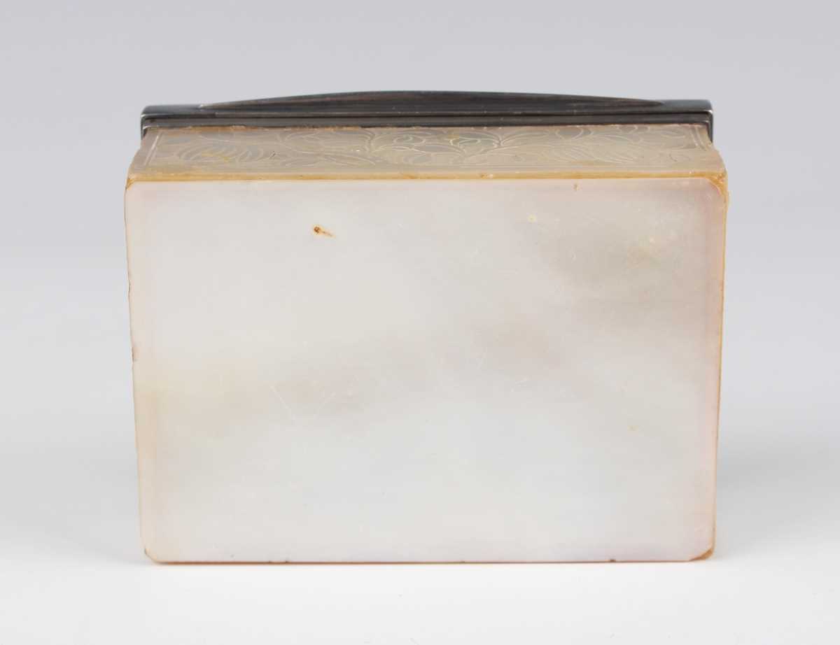 A Chinese Canton silver mounted mother-of-pearl rectangular snuff box, late 18th century, the hinged - Image 8 of 11