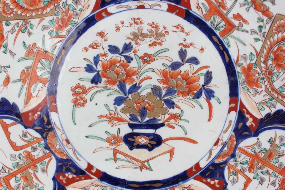 A Japanese Imari porcelain circular charger dish, Meiji period, typically painted and gilt with - Image 2 of 6