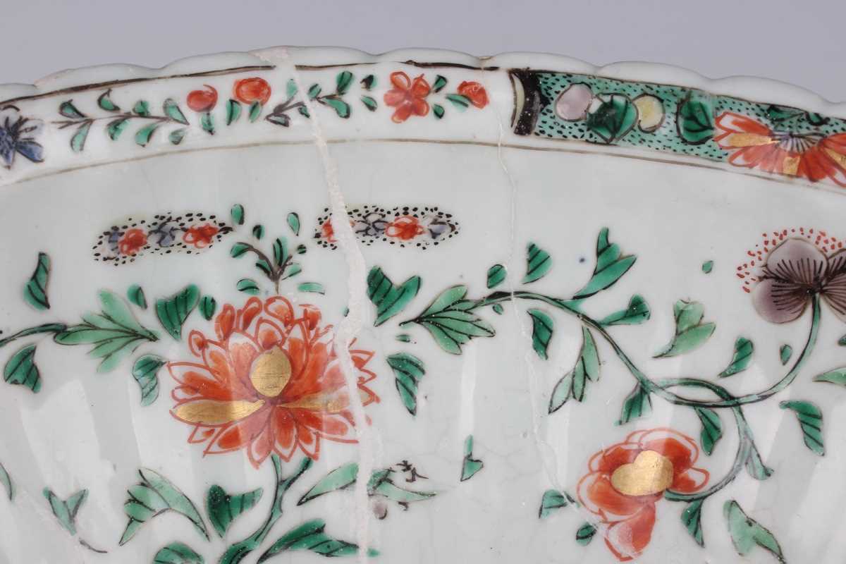 A Chinese famille verte export porcelain bowl, Kangxi period, of fluted oval form, the interior - Image 12 of 20