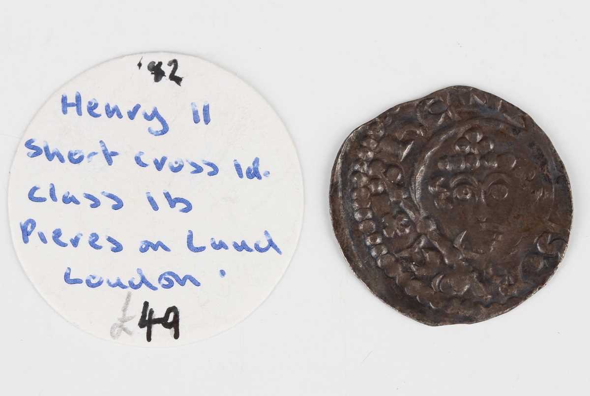 A Henry II short cross penny 1180-1189, moneyer Pieres on Lund, London Mint. - Image 3 of 3