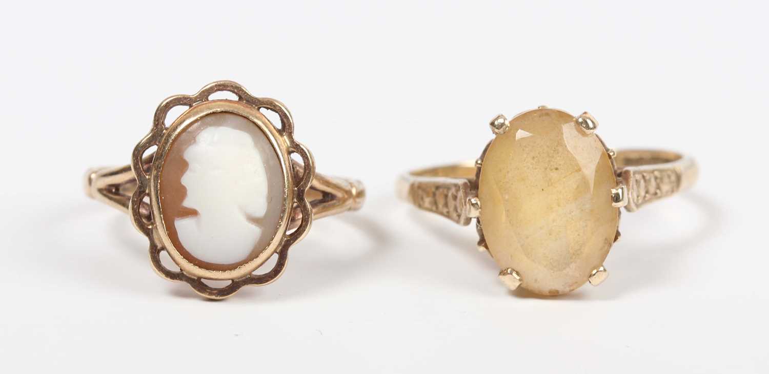 A small group of jewellery, including a gold and oval shell cameo ring, detailed ‘9ct’, ring size - Image 2 of 5